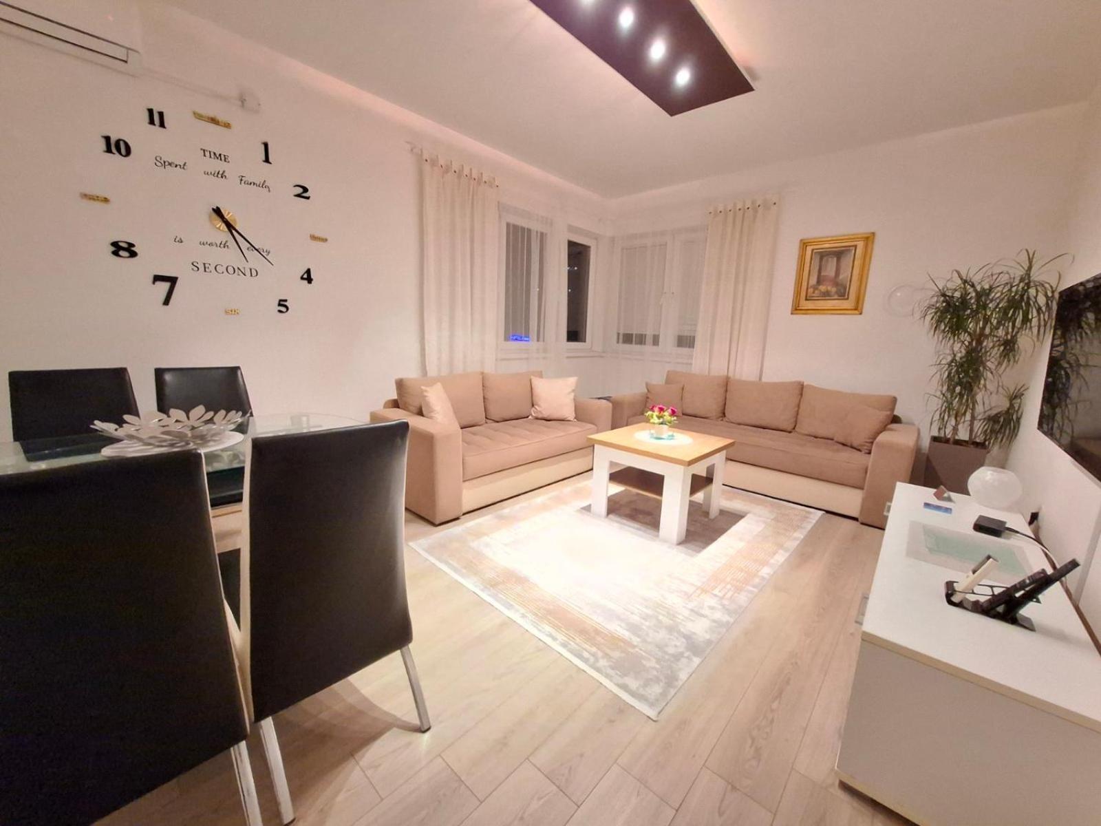 Guest house Alifakovac SJJ Extérieur photo